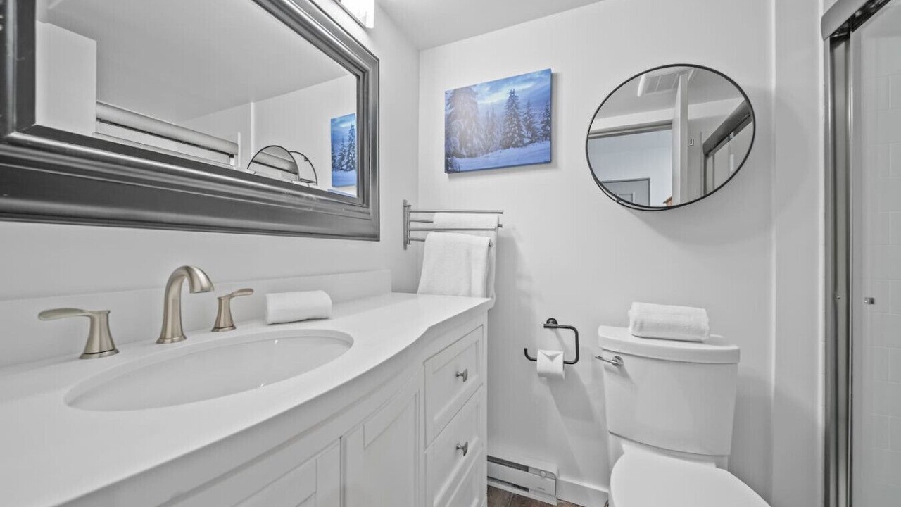 Photo of Bathroom in Whistler Creekside