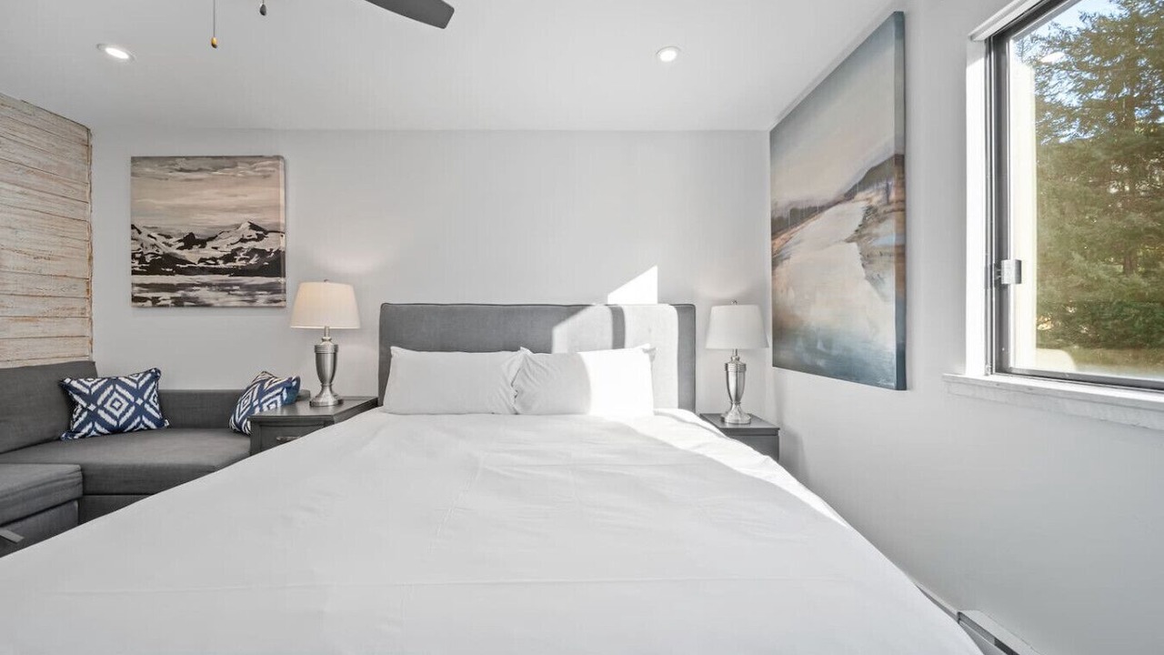 Photo of Bedroom in Whistler Creekside