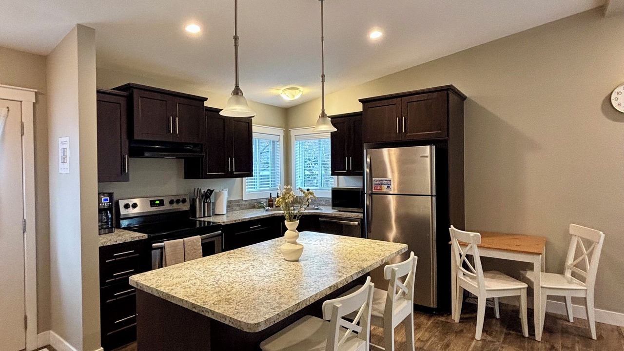 Photo of Kitchen in Okanagan-Similkameen