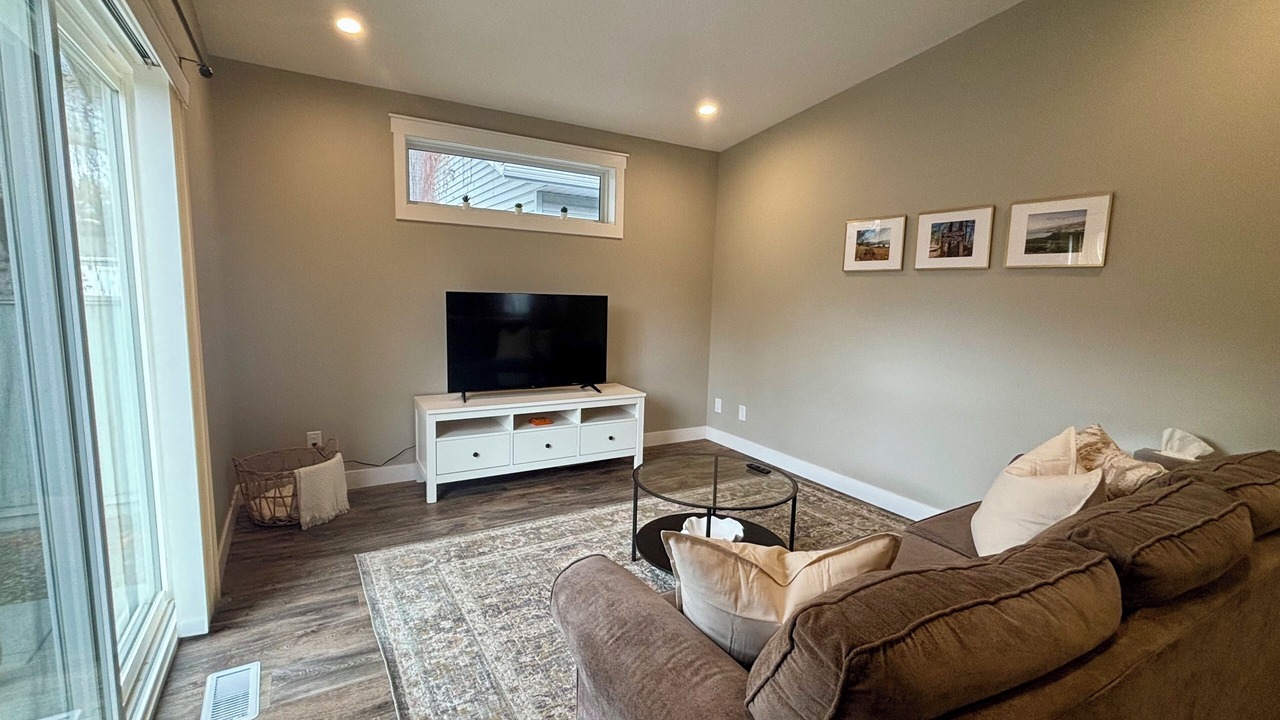 Photo of Livingroom in Okanagan-Similkameen