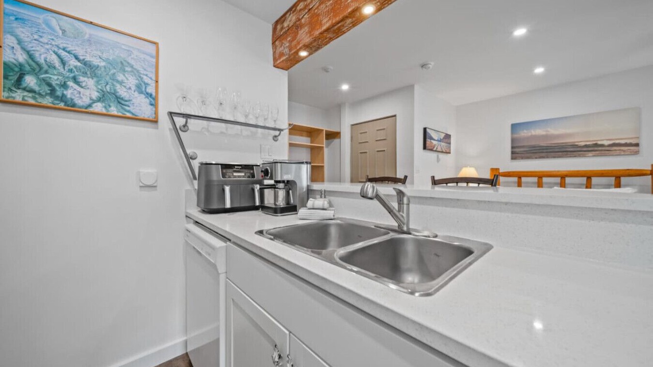 Photo of Kitchen in Whistler Creekside