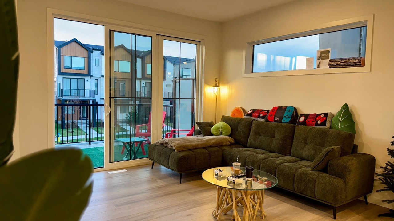 Photo of Livingroom in Southwest Edmonton