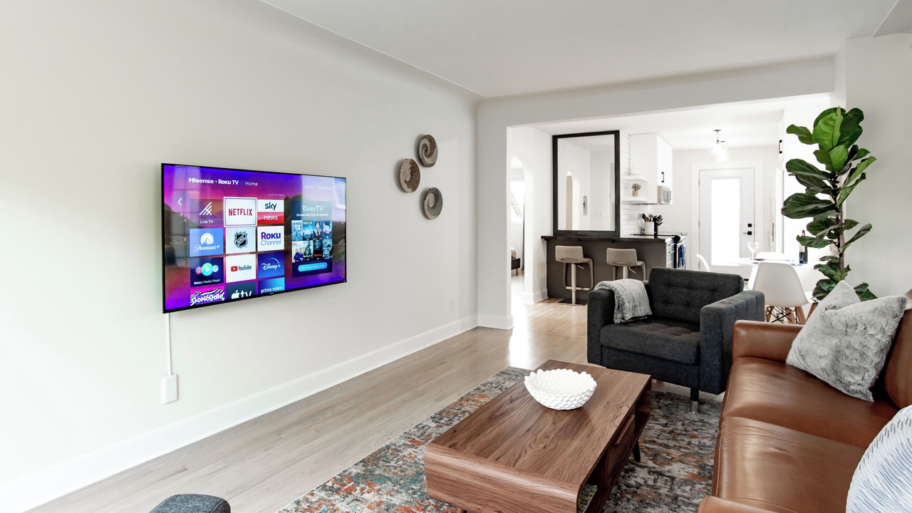 Photo of Livingroom in Southeast Edmonton