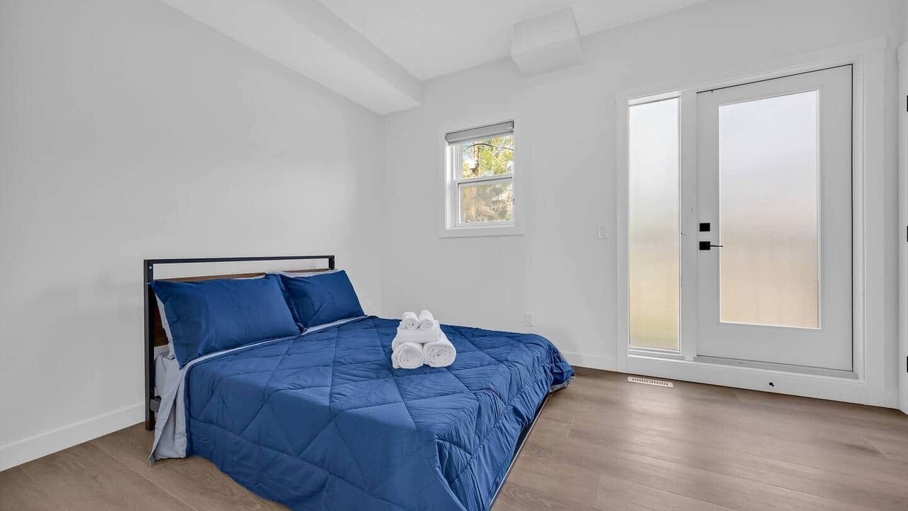 Photo of Bedroom in Crescent Heights