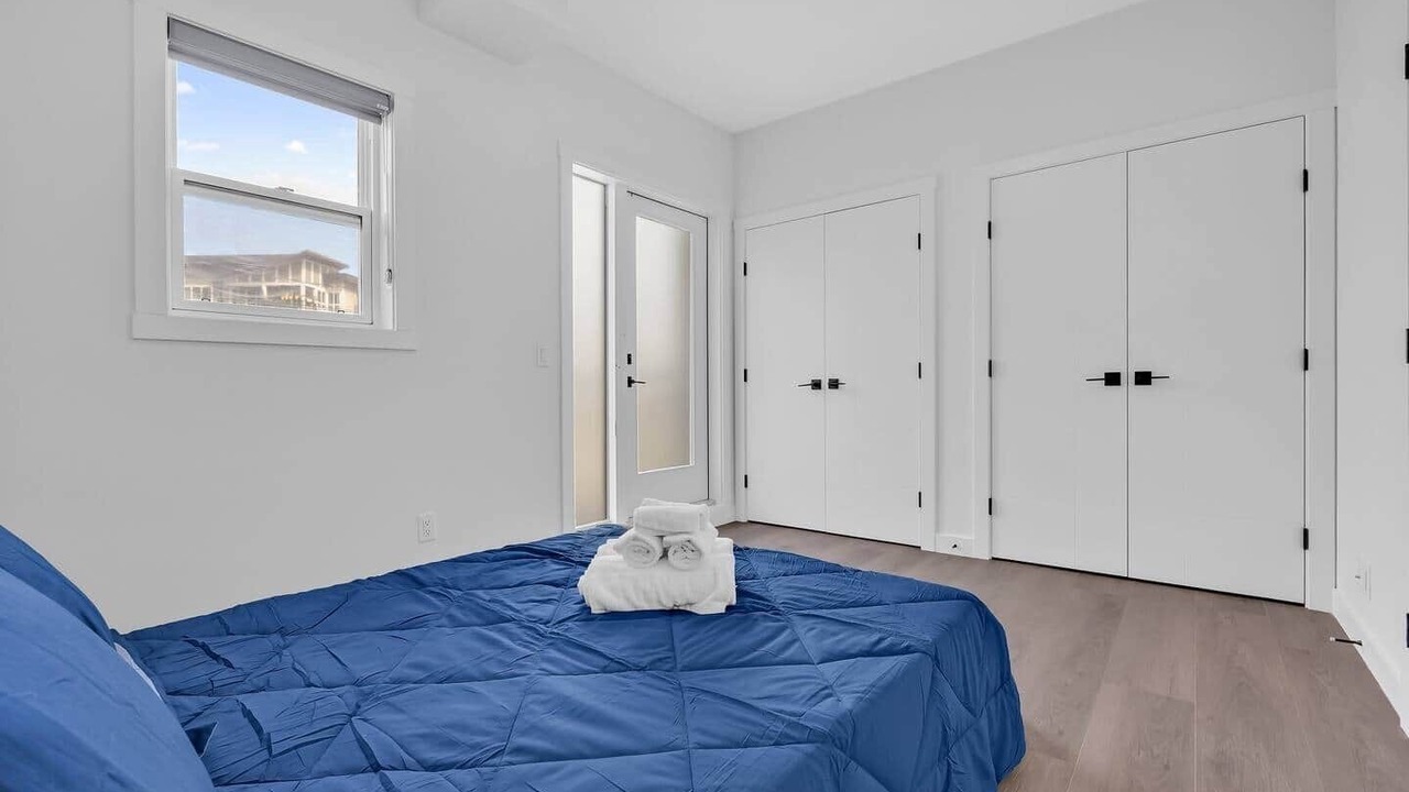 Photo of Bedroom in Crescent Heights
