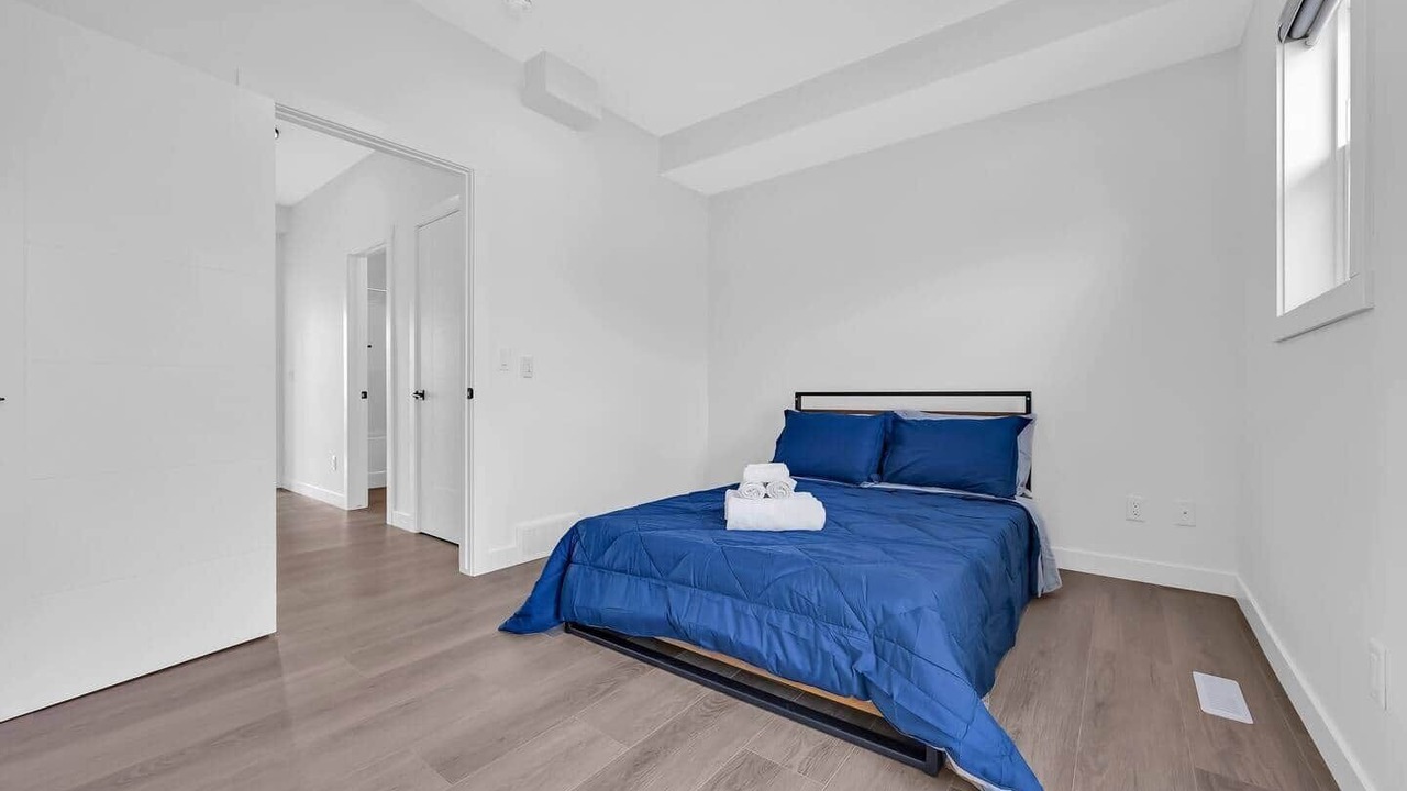 Photo of Bedroom in Crescent Heights