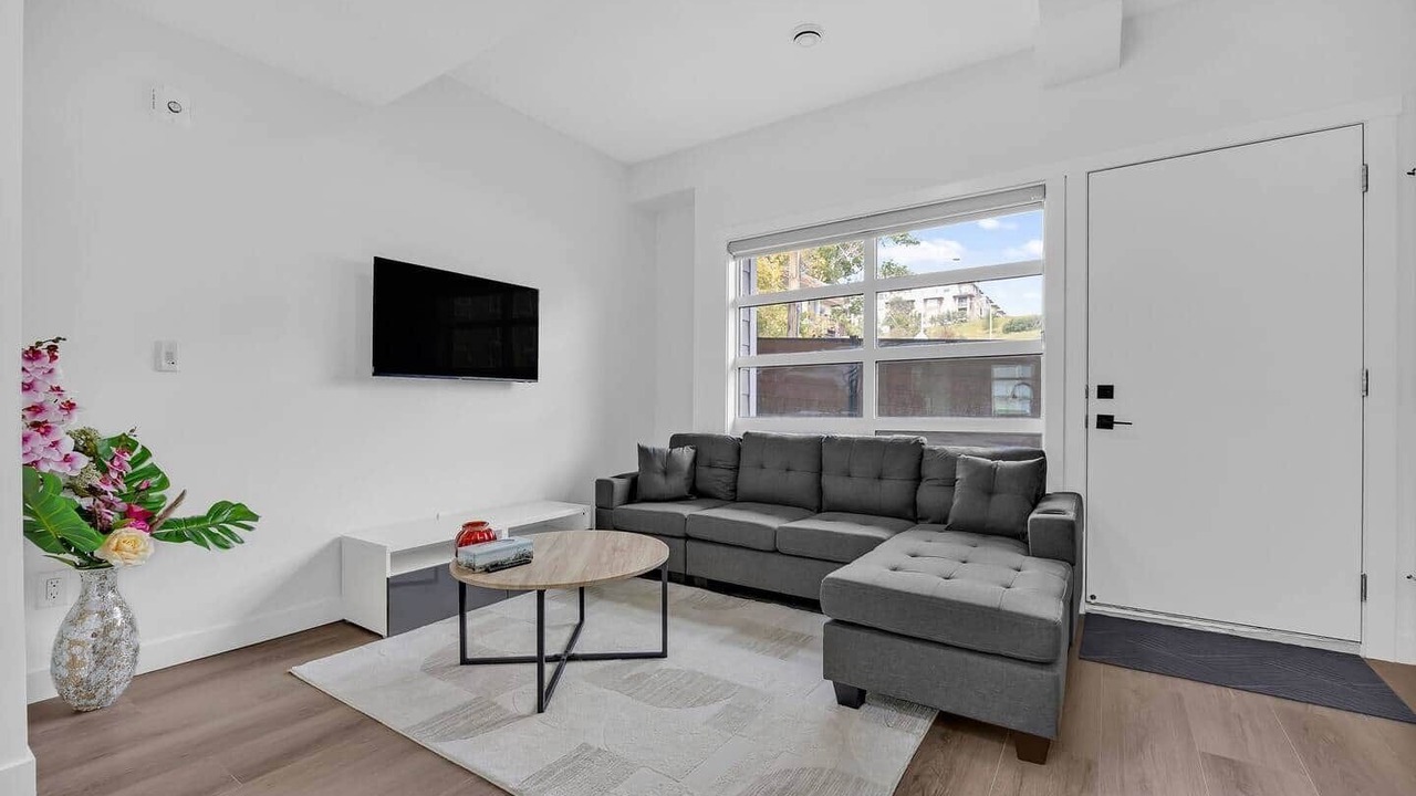 Photo of Livingroom in Crescent Heights