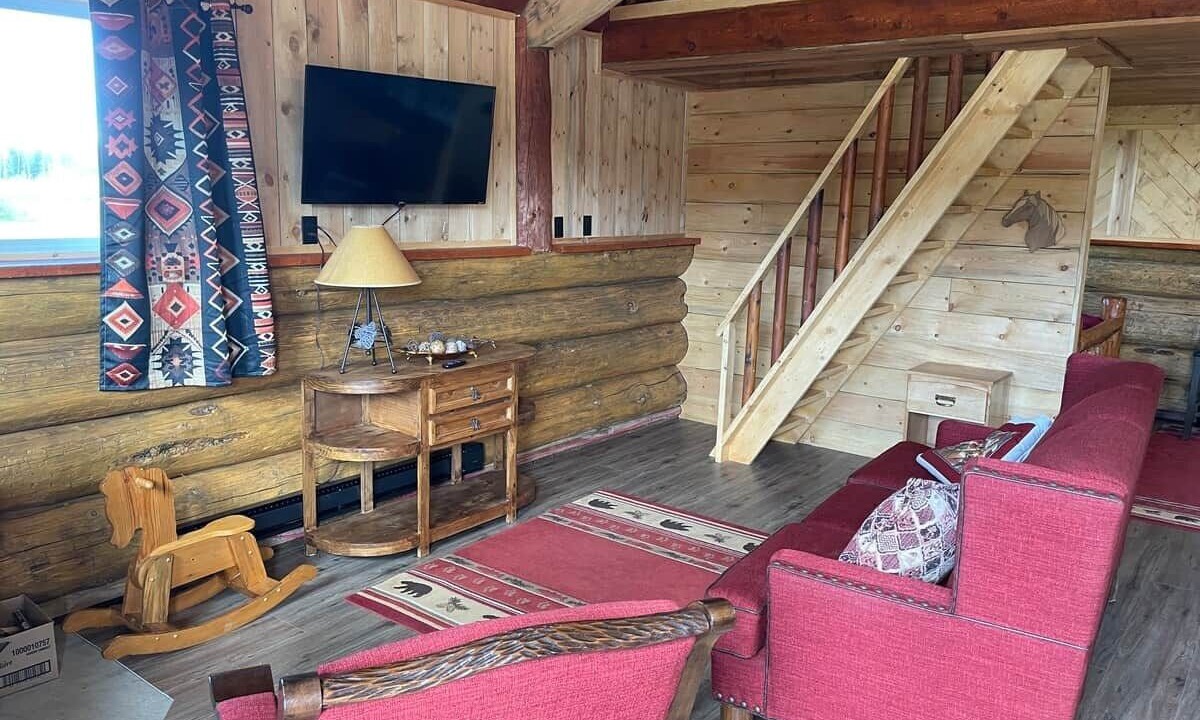 Photo of Livingroom in Division No. 11