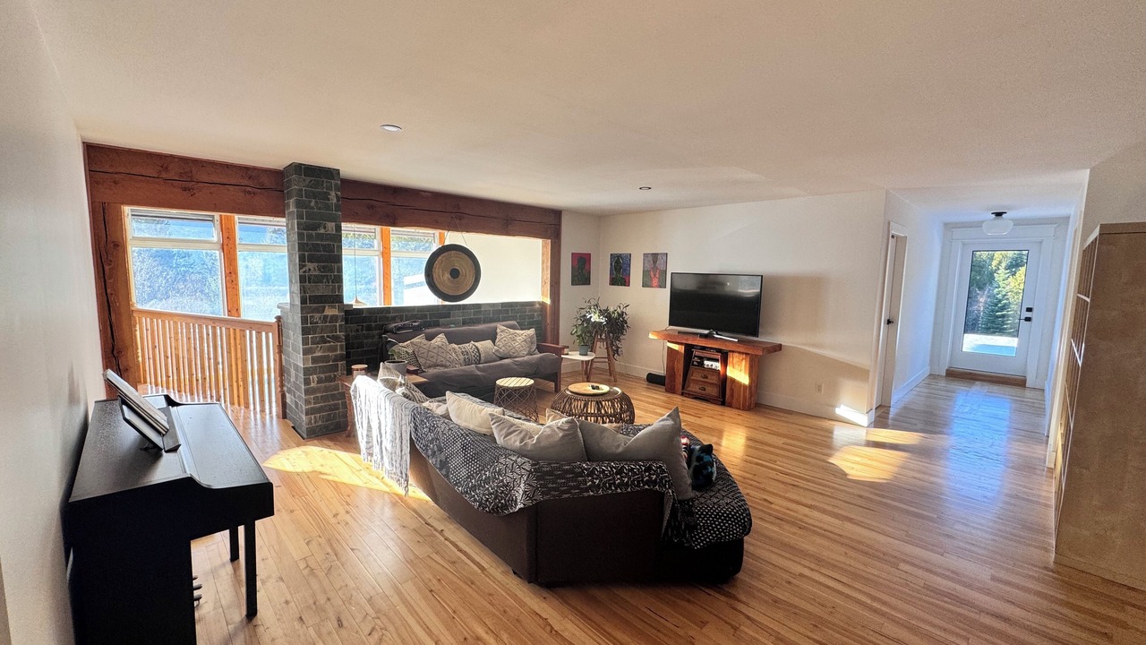Photo of Livingroom in Crescent Valley