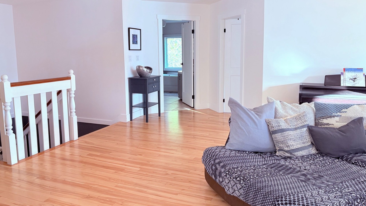 Photo of Livingroom in Crescent Valley
