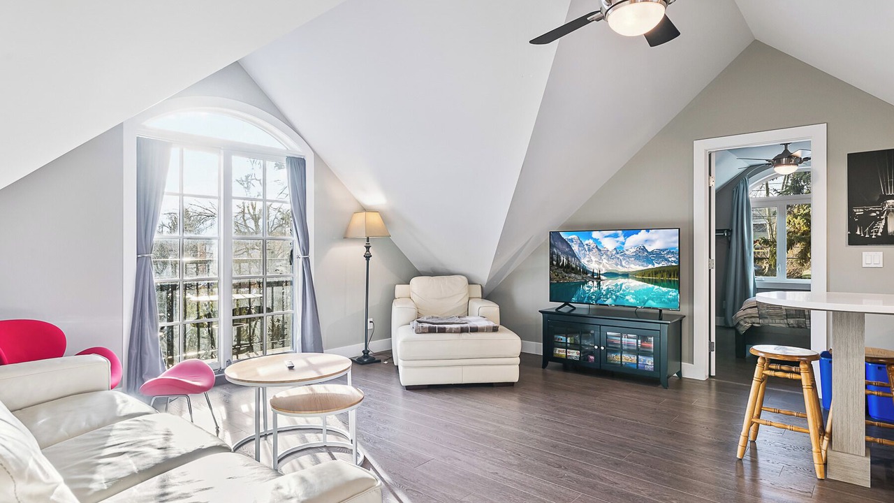 Photo of Livingroom in Northwest Calgary