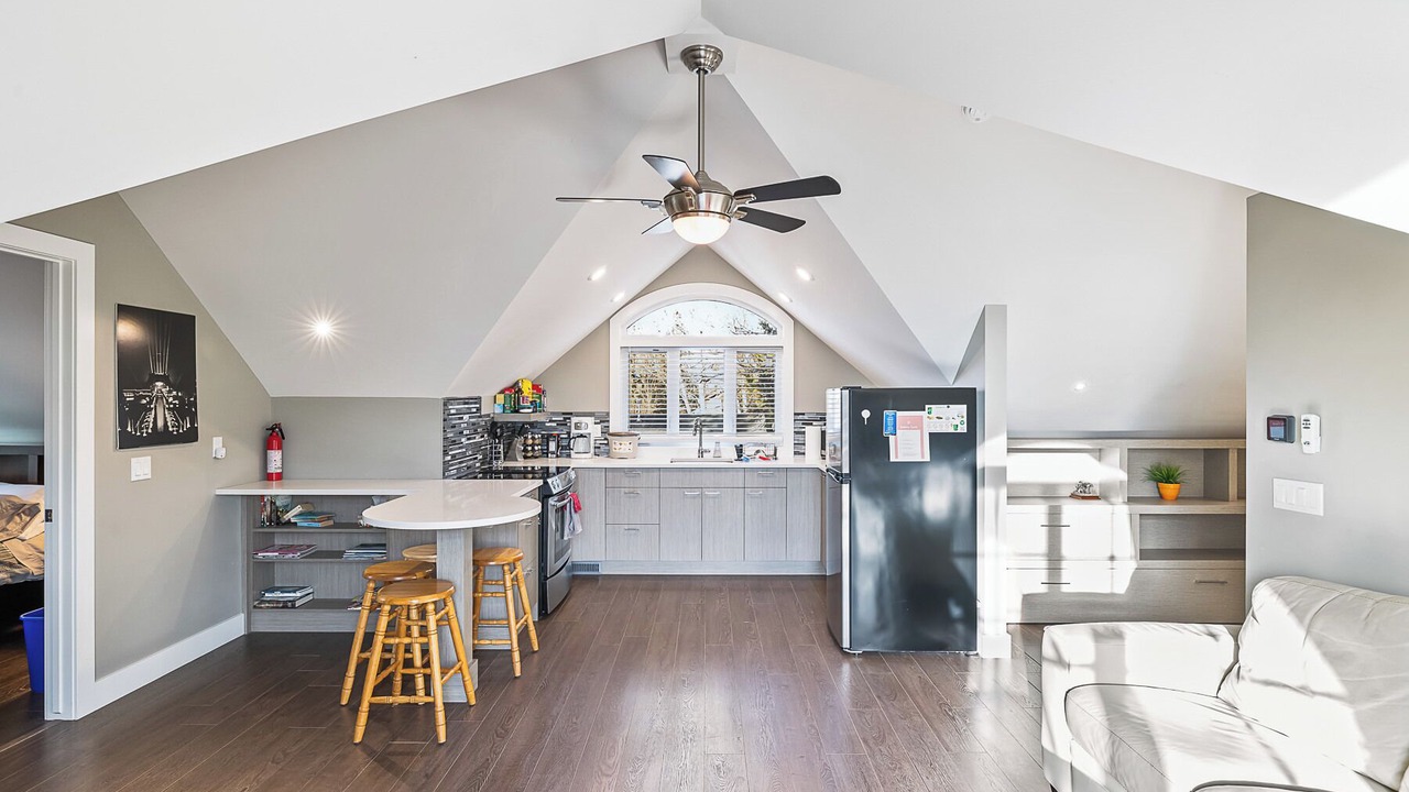 Photo of Others in Northwest Calgary