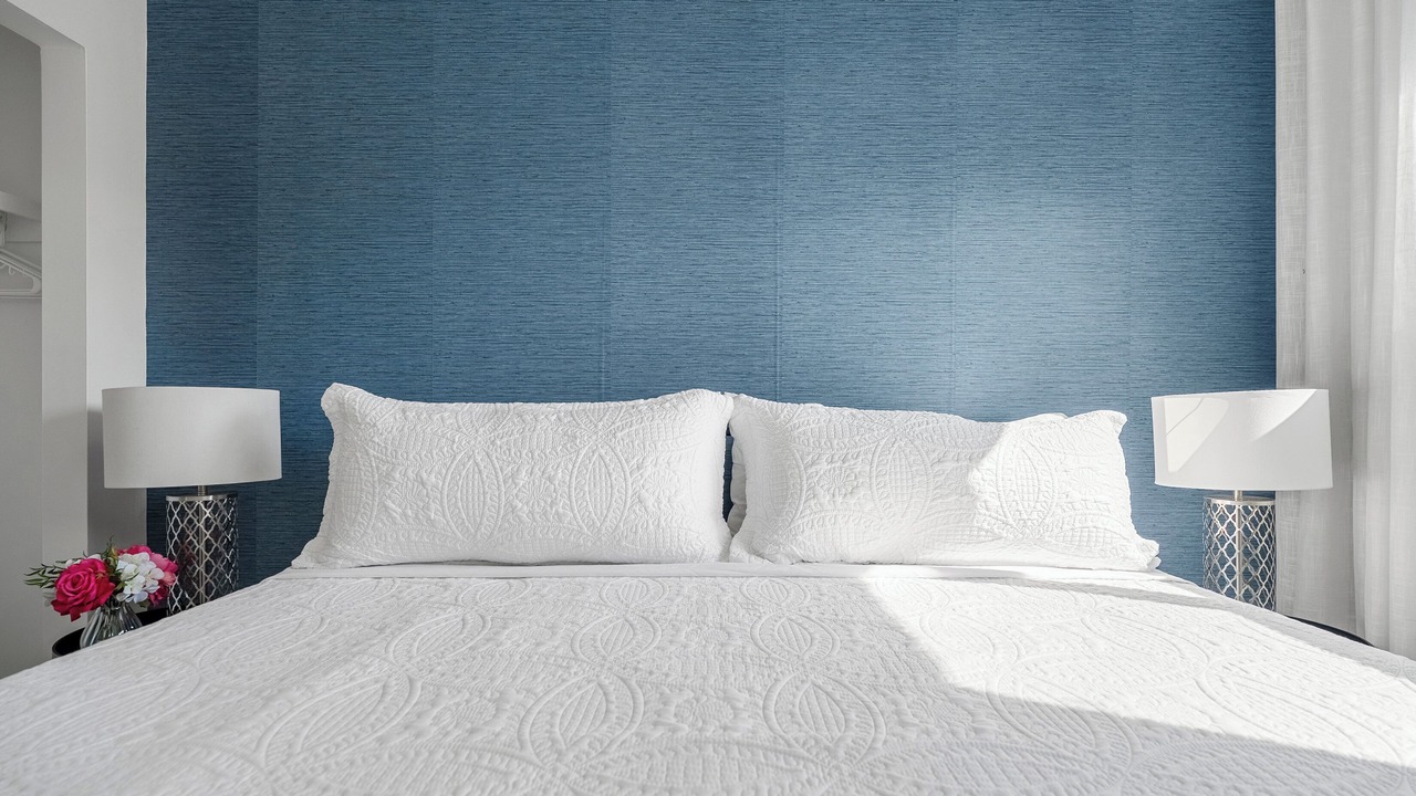 Photo of Bedroom in Canyon Meadows