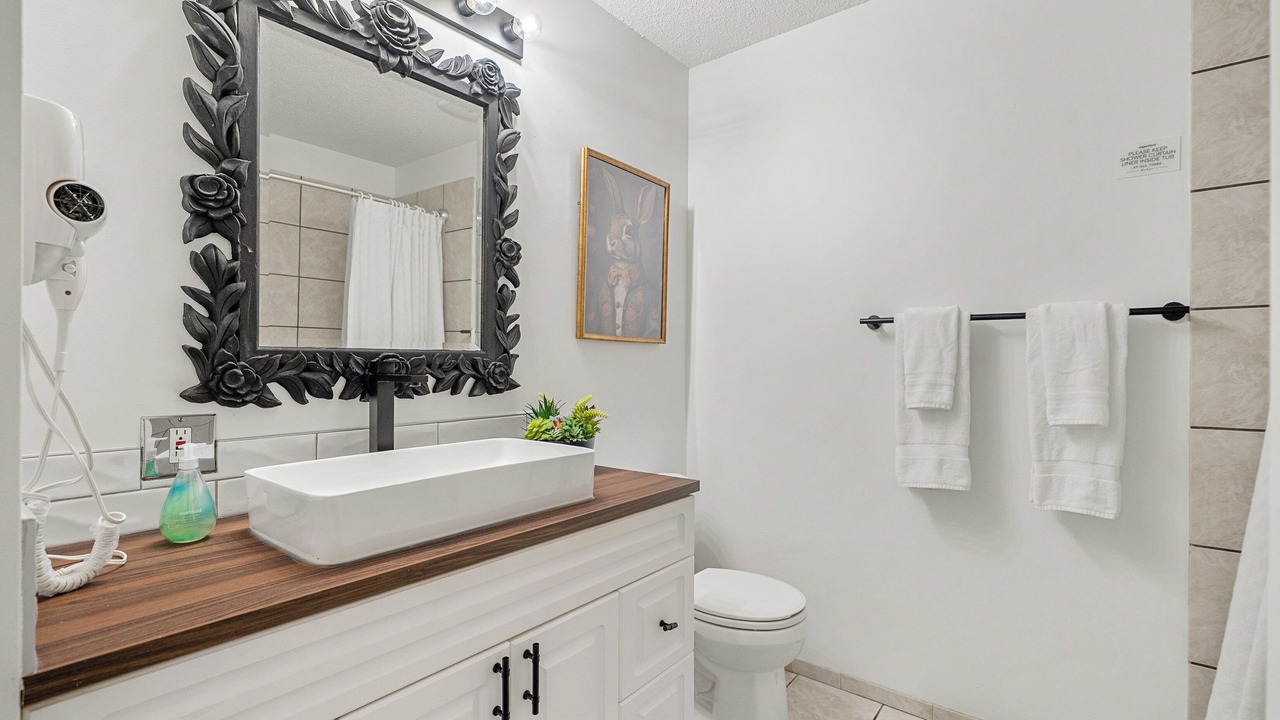 Photo of Bathroom in Canyon Meadows