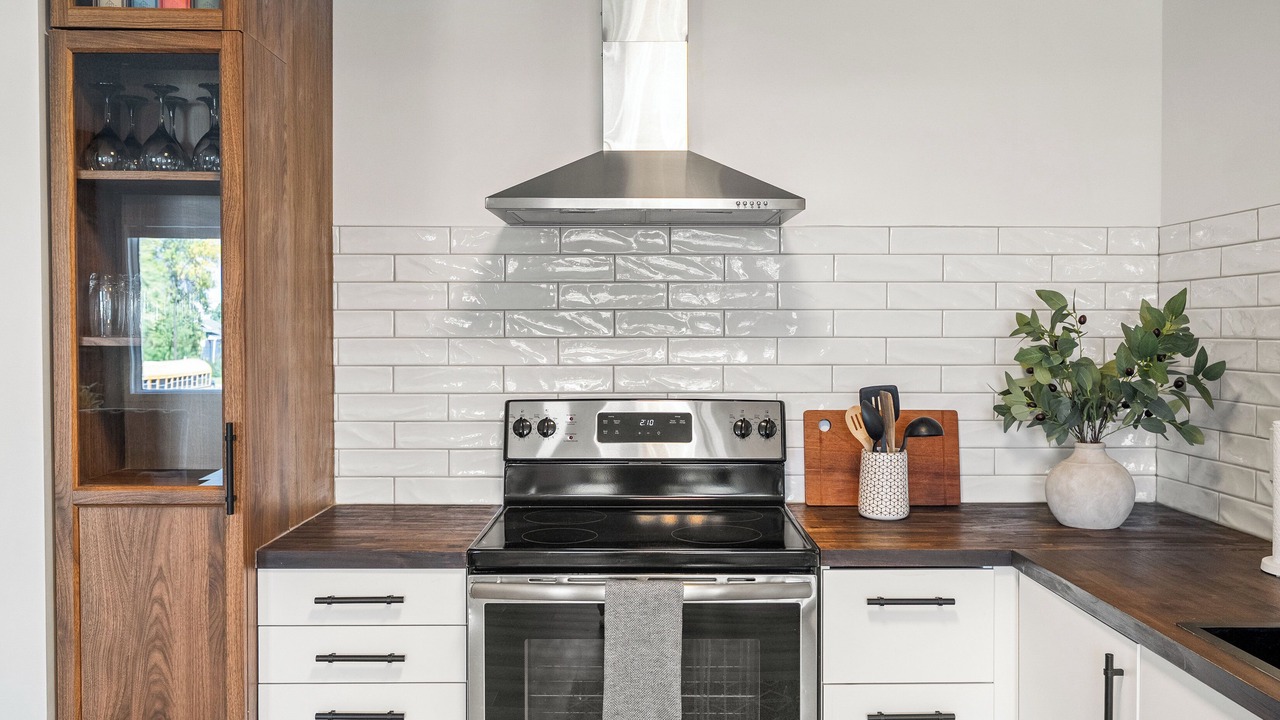 Photo of Kitchen in Canyon Meadows