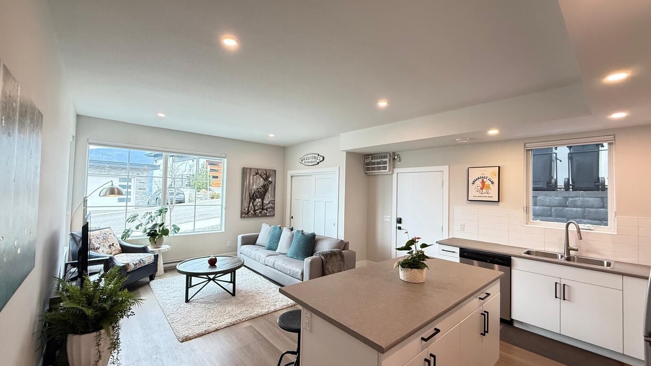 Photo of Livingroom in McKinley