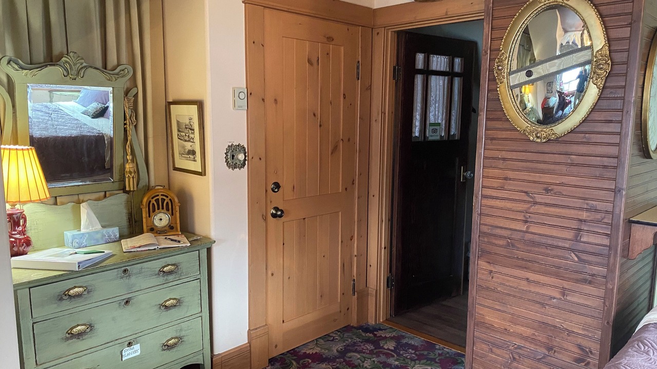 Photo of Bedroom in Kaslo