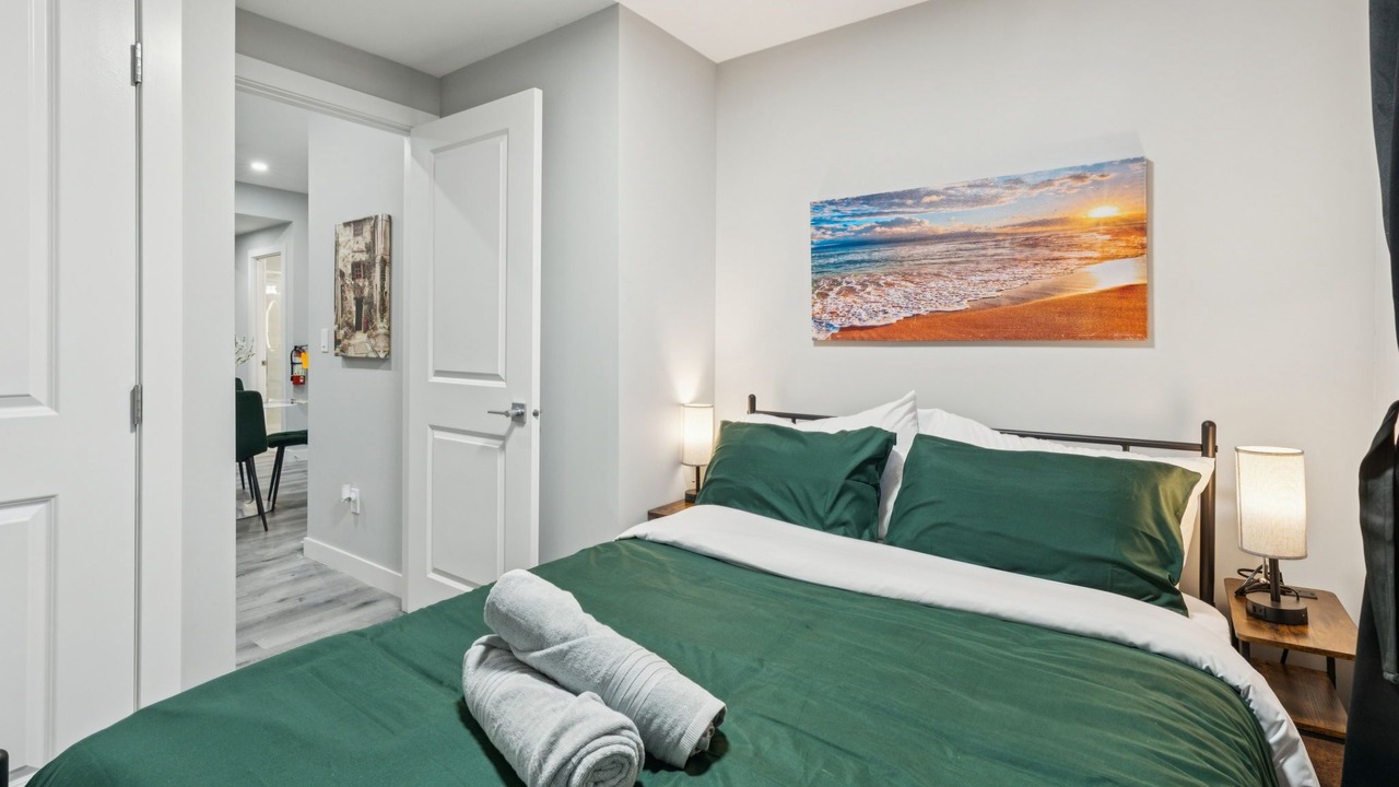Photo of Bedroom in Evanston