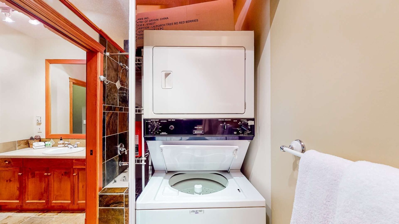 Photo of Bathroom in Snow Pine Estates