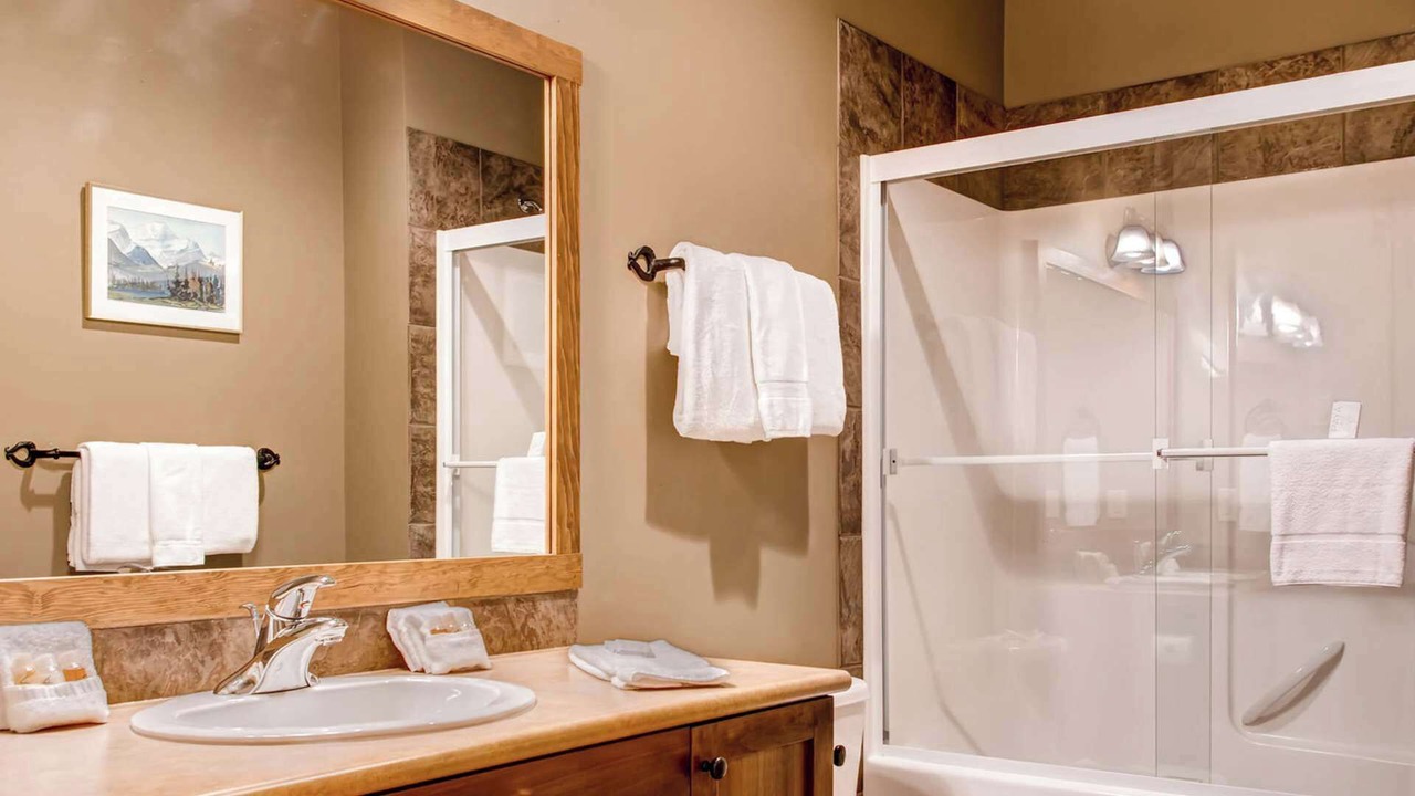 Photo of Bathroom in Snow Pine Estates