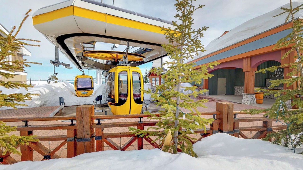 Photo of Outdoor in Snow Pine Estates