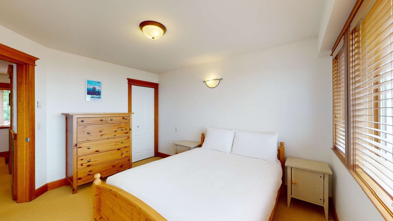 Photo of Bedroom in Big White Ski Resort