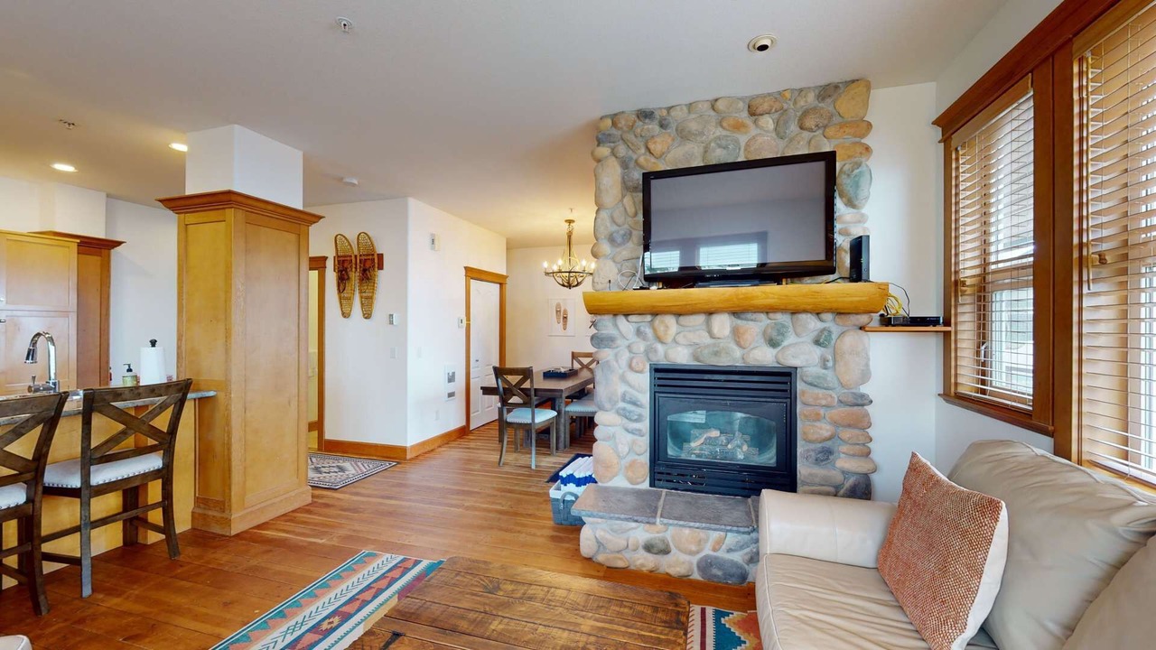Photo of Livingroom in Big White Ski Resort