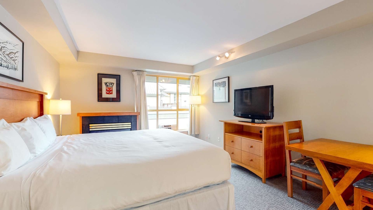 Photo of Bedroom in Whistler Village
