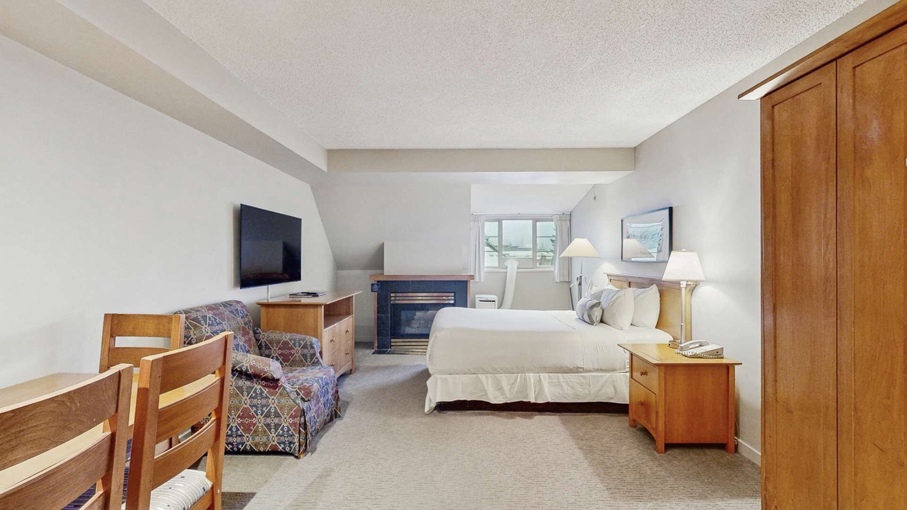 Photo of Bedroom in Whistler Village