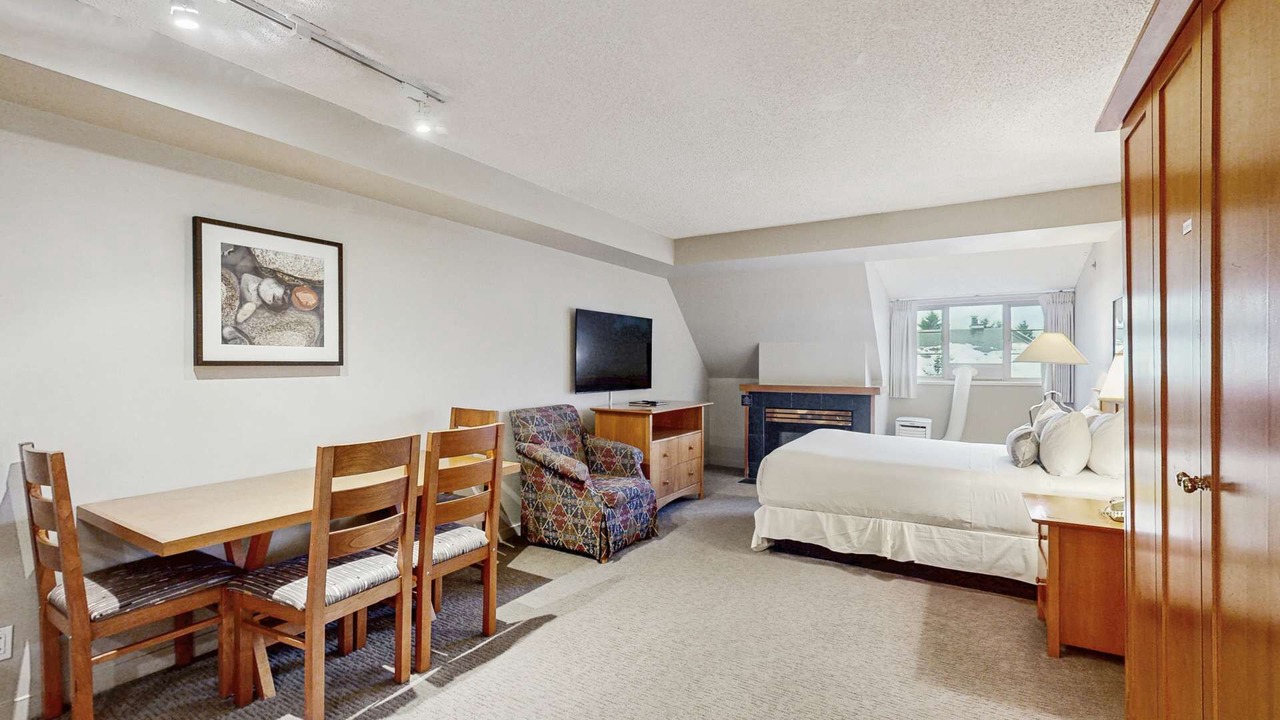 Photo of Bedroom in Whistler Village