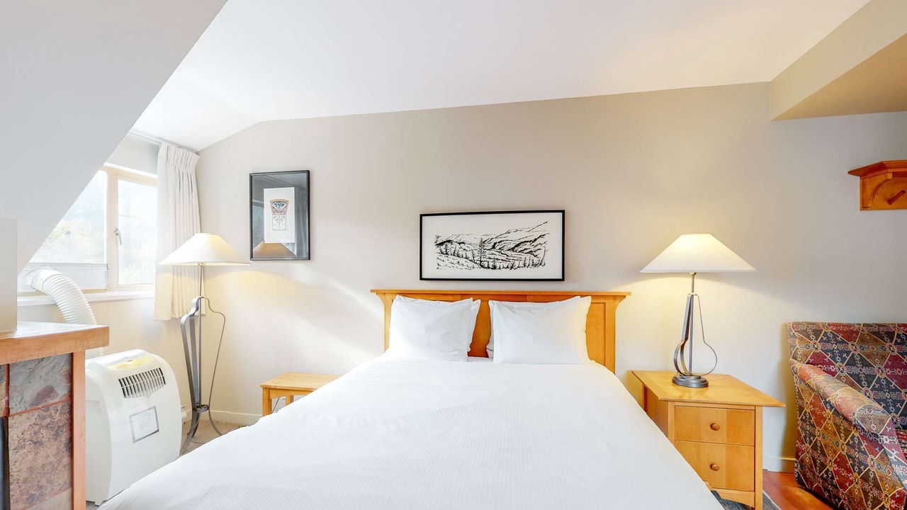 Photo of Bedroom in Whistler Village