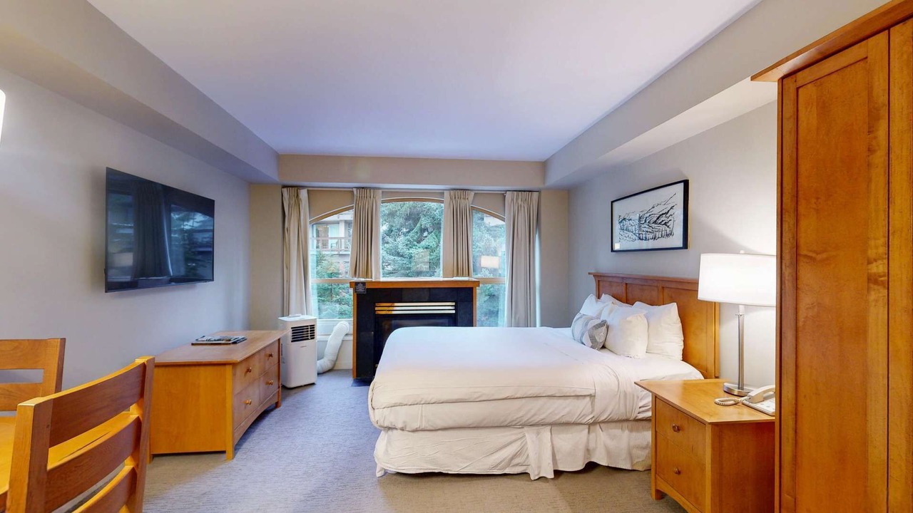 Photo of Bedroom in Whistler Village