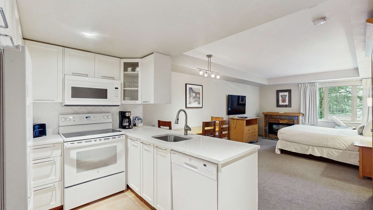 Photo of Bedroom in Whistler Village