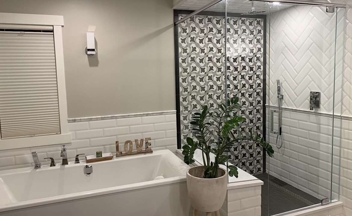 Photo of Bathroom in Cougar Ridge