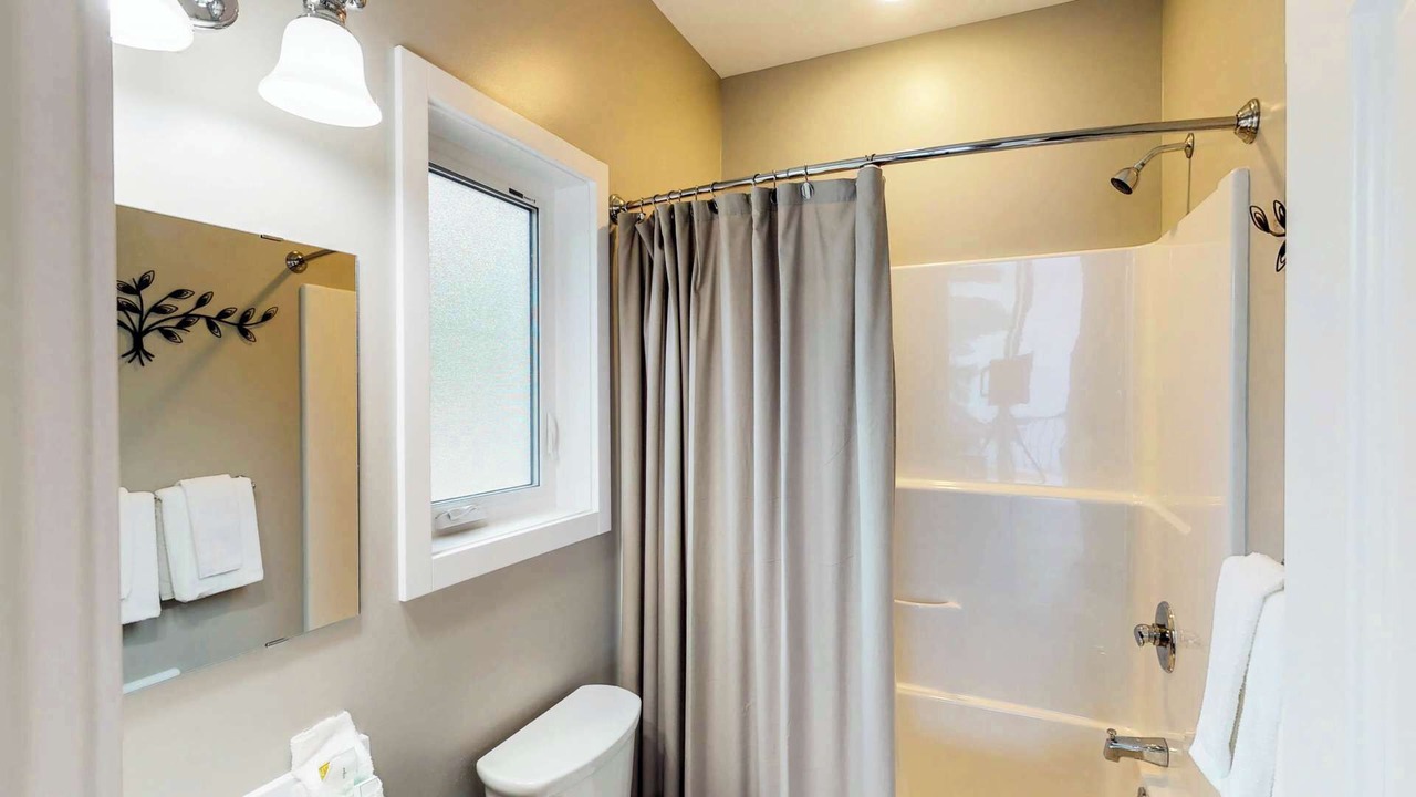 Photo of Bathroom in Christina Lake
