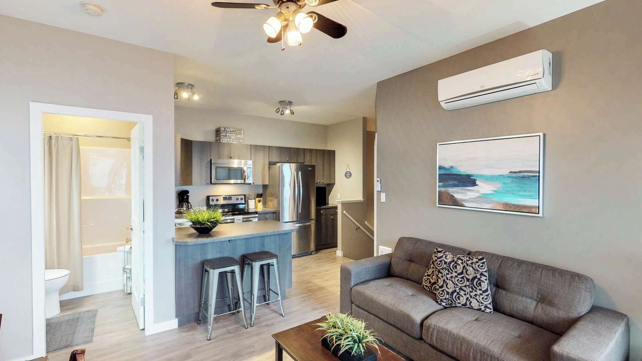 Photo of Livingroom in Christina Lake