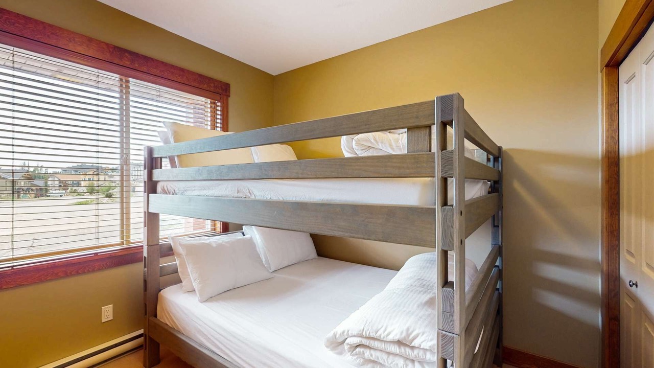 Photo of Bedroom in Snow Pine Estates