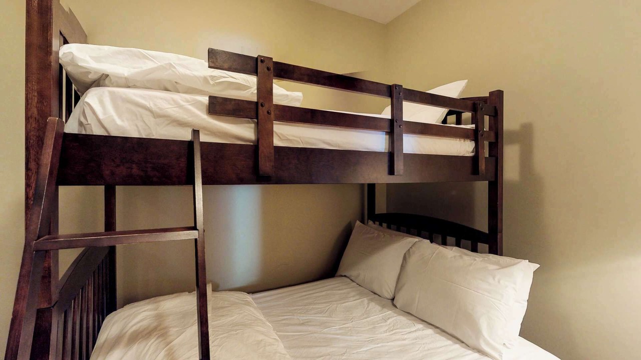 Photo of Bedroom in Snow Pine Estates