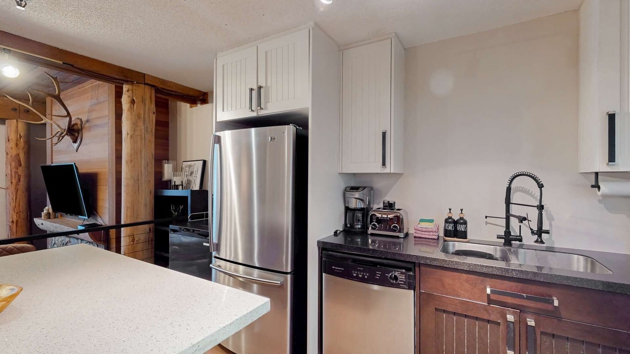 Photo of Kitchen in Big White Ski Resort