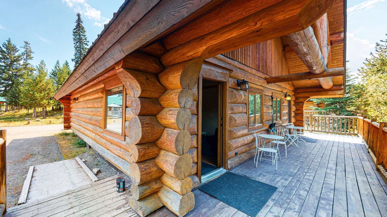 Photo of Patio Balcony in Lac Le Jeune
