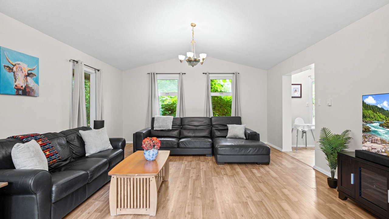 Photo of Livingroom in Regional District of Nanaimo