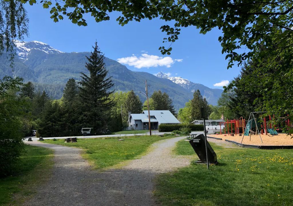 Photo of Outdoor in Brackendale