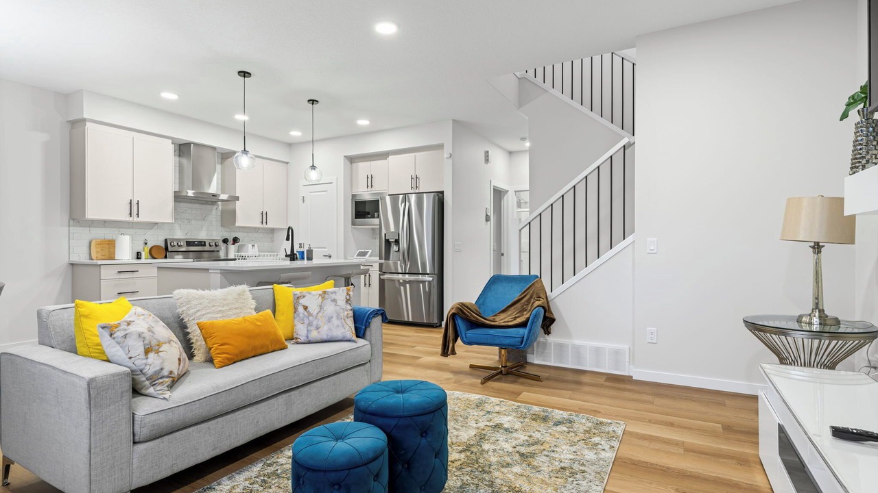 Photo of Livingroom in Southeast Edmonton