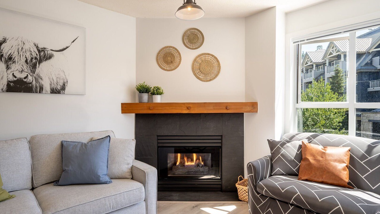 Photo of Livingroom in Whistler Village