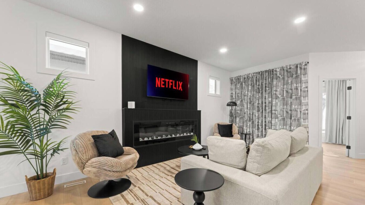 Photo of Livingroom in Northwest Edmonton