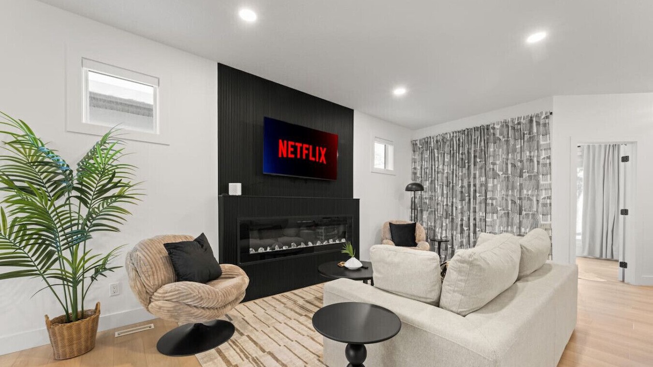 Photo of Livingroom in Northwest Edmonton