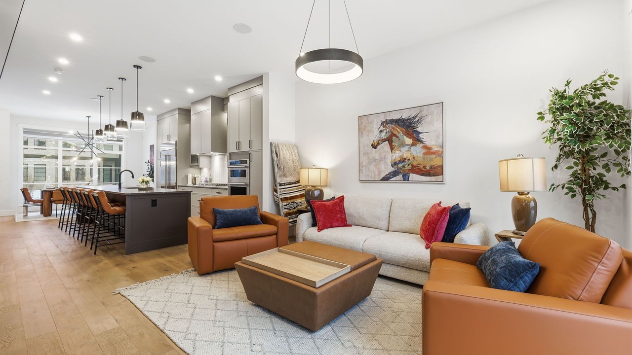Photo of Livingroom in Garrison Woods