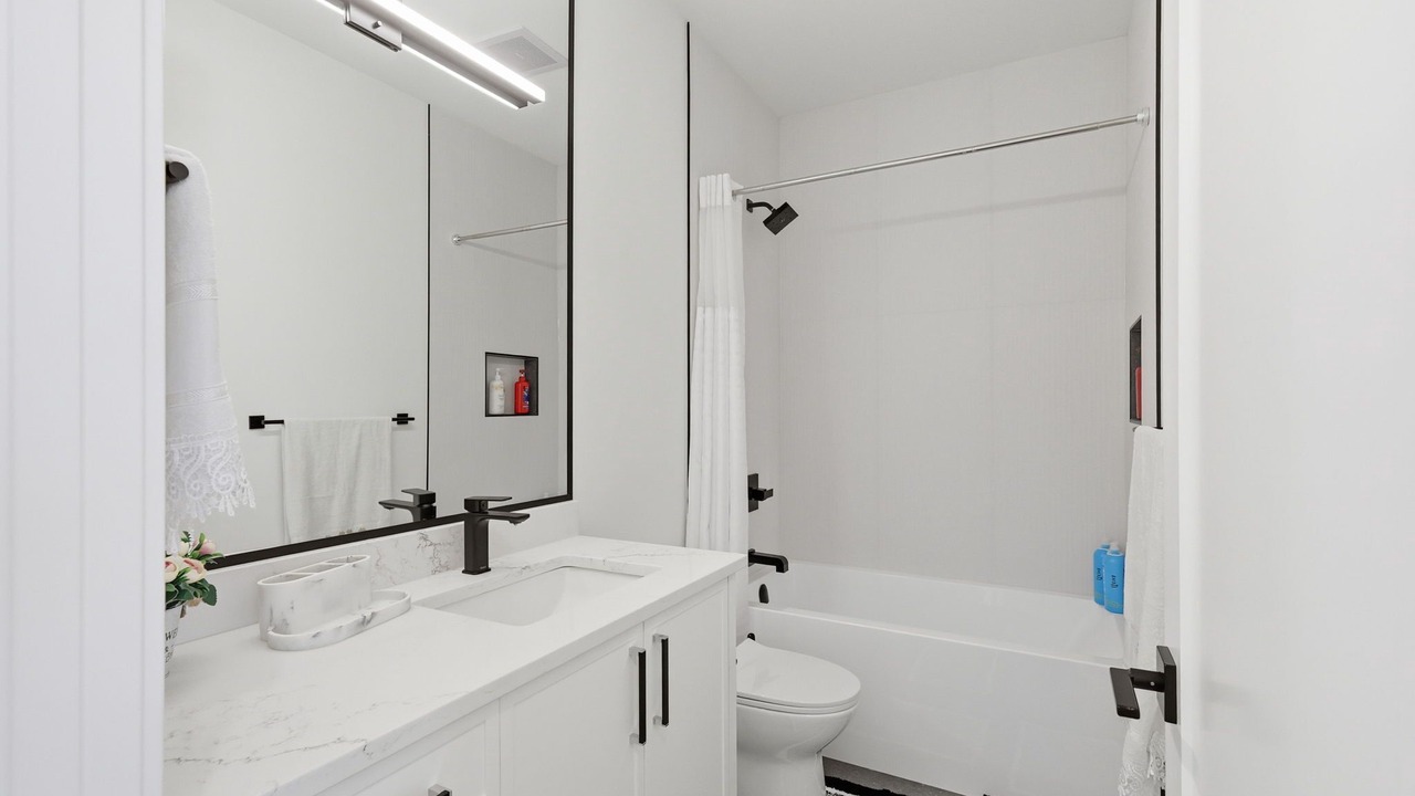 Photo of Bathroom in Garrison Woods