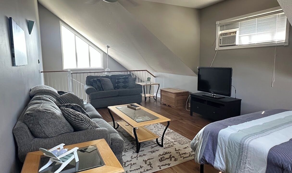 Photo of Livingroom in Sicamous