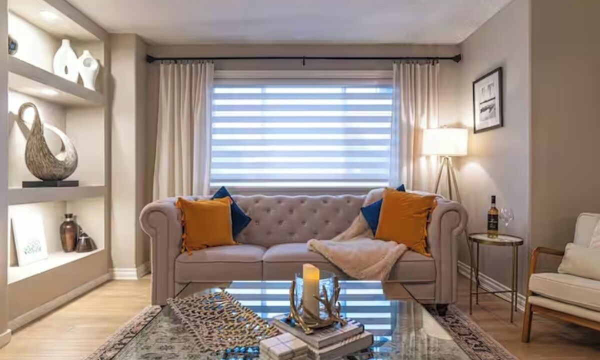 Photo of Livingroom in Booktown